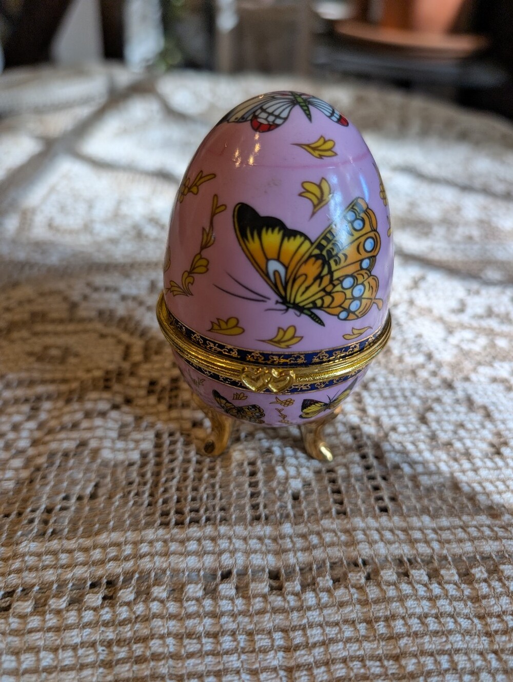 Vintage Porcelain Butterfly Egg Trinket Box Hinged Gold Feet Cottagecore